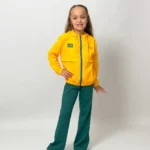 Conjunto Brasil Feminino – Jaqueta Corta-Vento + Calça Flare em Moletinho